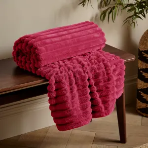 Catherine Lansfield Cosy Ribbed Faux Fur Blanket Throw Hot Pink