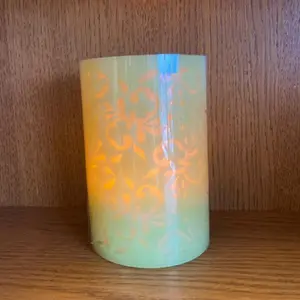 Flower Design Real Wax LED Candle - Battery Powered Handcrafted Faux Flameless Floral Pillar Candlelight - H15 x 10cm, Green