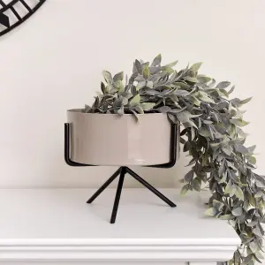 Melody Maison Grey Taupe Metal Planter Pot with Stand - 18cm