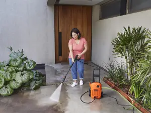 BLACK & DECKER BEPW1300L 240v Power washer