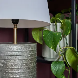 ValueLights Flemming Metal Table Lamp With Shade