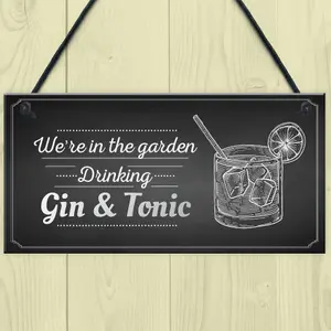 Red Ocean In The Garden Drinking Gin Tonic Wall Hanging Plaque Shabby Chic Decor Sign Friendship Gift