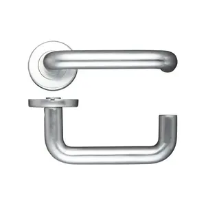 Latch Right Hand Door Handle (Set of 2)