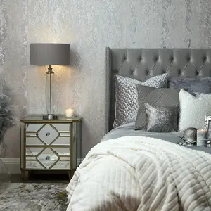 Nova Metallic Wallpaper in Cool Grey and Silver