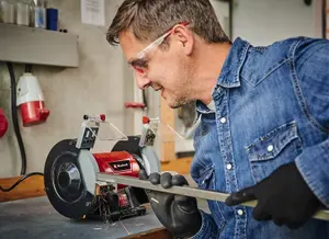 Einhell Bench Grinder Double Wheel 150W With Coarse K36 And Fine K60 Grades Perfect For Polishing TC-BG 150