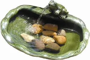 Modern Frog Water Fountain - Solar Powered Resin Recycling Water Feature