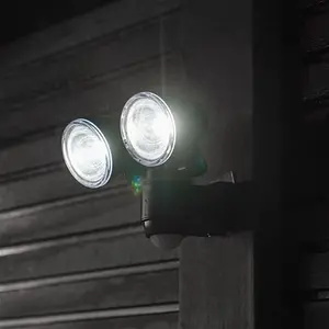 Outdoor Battery Security Twin Head Spot Light With Pir, White Leds Battery Security Light