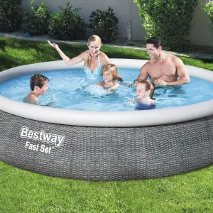 Bestway Fast set Swimming pool with pump (L) 3.96m x (H) 84cm