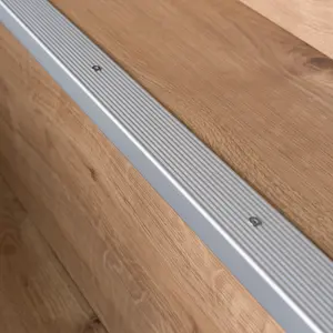 Anodised aluminium anti non slip stair edge nosing trim 900mm x 20mm x 40mm A33 silver