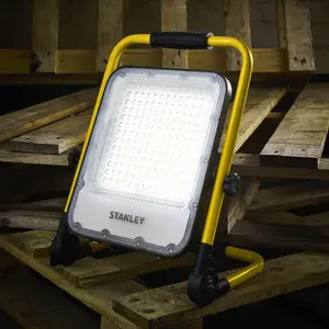 Stanley 3.7V 30W Cordless Integrated LED Rechargeable Work light, 4500lm