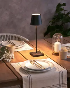 Wireless Metal Table Lamp Black BACEIRO