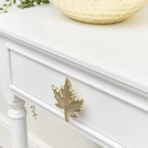 Melody Maison Gold Maple Leaf Drawer Knob