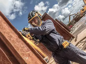 DEWALT PAPR with Hard Hat for Maximum Safety and Protection