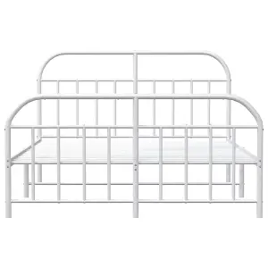 Berkfield Metal Bed Frame with Headboard and Footboard White 135x190 cm