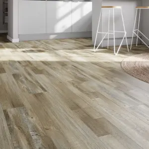 GoodHome Mambo Fancy Multistrip Wood effect Synchronic Click vinyl Plank Sample