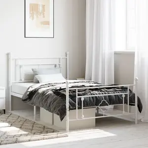 Berkfield Metal Bed Frame without Mattress with Footboard White 107x203cm