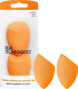 Real Techniques Miracle Complexion Makeup Sponge Full Cover Foundation, Pack Of Two (Packaging May Vary)