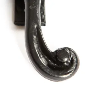 Hammer & Tongs - Rustic Window Fastener - Right Handed - W45mm x H110mm - Black