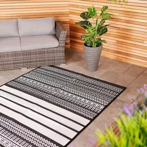 Charles Bentley Tribal Waterproof Lightweight Indoor/Outdoor Rug 230x160cm