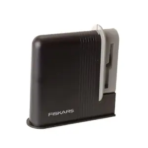 Fiskars Clip-Sharp Scissor Sharpener