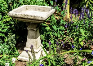 Minimalistic Castle Design Stone Birdbath