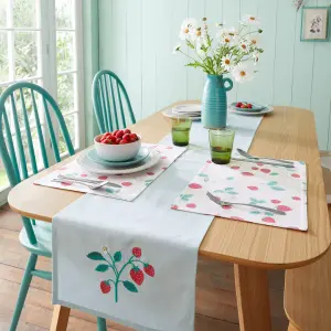 Catherine Lansfield Dining Strawberry Garden 30x46cm Placemat Pack of 4 Cream/ Red