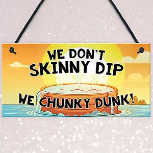 Red Ocean Funny Novelty Hot Tub Sign Hanging Sign Outdoor Garden Decor  Easy to Install Wall Hanging Perfect for Spas, Pools