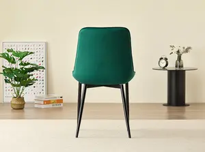 Colorado Dining Table with 4 Green Amelia Chairs