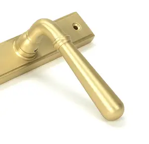 Satin Brass Newbury Slimline Lever Espag. Lock Set