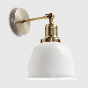 ValueLights Wilhelm Gold Indoor Wall Light and E27 Radio Valve LED 4W Warm White 2700K Bulb