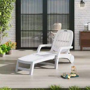 Outdoor Foldable White Plastic Lounge Chair Recliner with Wheels